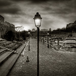 Ref : n368 - Leica M8 - Summicron 35mm asph<p class='text'>Port de l'arsenal, Paris<p align='right'><a href='achat2012fr.php?ref=N368'>[ Commander un tirage</a><img src='images/cart.png' align='absmiddle'><a href='achat2012eng.php?ref=N368'>Order a print ]</a>