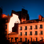 Ref : c686 - Nikon D800 - Nikkor 35-70mm f/3.3-4.5 AIS - 29 Octobre 2013 - 16:35<p class='text'>Soleil rasant, rue de la Gaité, Paris.<p align='right'><a href='achat2012fr.php?ref=c686'>[ Commander un tirage</a><img src='images/cart.png' align='absmiddle'><a href='achat2012eng.php?ref=c686'>Order a print ]</a>