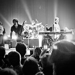 Ref : n503  - Leica M8 - Summicron 35mm - 07 juillet 2011<p class='text'>Carl Verheyen on stage with Supertramp, Zenith de Rouen.<p align='right'><a href='achat2012fr.php?ref=N503'>[ Commander un tirage</a><img src='images/cart.png' align='absmiddle'><a href='achat2012eng.php?ref=N503'>Order a print ]</a>