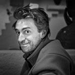 DAVID LEBOUHELLEC - Pianiste, arrangeur, compositeur<p class='text'>Paris, FRANCE<p class='textarialmini'>J'ai joué avec David pendant des années dans plusieurs groupes. C'est un excellent pianiste et arrangeur. Il compose également sa musique et nous avons encore l'occasion de travailler ensemble pour des enregistrements dans son studio. Cette image a été prise dans une crêperie parisienne!<br><br><i>I played with David for many years in many bands. He is a talented pianist and arranger. He also writes his music and we are still working together on musical recordings in his studio. This picture was shot in a parisian restaurant.</i>