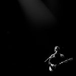 Ref : n502  - Leica M8 - Summicron 35mm - 07 juillet 2011<p class='text'>Jesse Siebenberg on stage with Supertramp, Zenith de Rouen.<p align='right'><a href='achat2012fr.php?ref=N502'>[ Commander un tirage</a><img src='images/cart.png' align='absmiddle'><a href='achat2012eng.php?ref=N502'>Order a print ]</a>