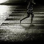 Ref : n540 - Nikon D300 - Nikkor 35mm 1.8G - 8 Decembre 2011<p class='text'>Jogging in Bangkok<p align='right'><a href='achat2012fr.php?ref=N540'>[ Commander un tirage</a><img src='images/cart.png' align='absmiddle'><a href='achat2012eng.php?ref=N540'>Order a print ]</a>