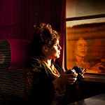 Ref : C664 - Leica M8 - Summicron 35mm asph - 8 juillet 2012<p class='text'>Pauline Alioua, photographe. Dans un train, France