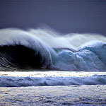 Ref : C281 - Nikon D70 - Sigma 70-300mm<p class='text'>Vagues de l'océan indien<p align='right'><a href='achat2012fr.php?ref=c281'>[ Commander un tirage</a><img src='images/cart.png' align='absmiddle'><a href='achat2012eng.php?ref=c281'>Order a print ]<span>Benefits from this picture will be donated to Sea Shepherd.</span></a>