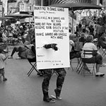 Ref : n492  - Leica M8 - Summicron 35mm - Juin 2011<p class='text'>Broadway - Times square.