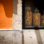 Ref : C774 - Sony α7 - Nokton 50mm 1.1 - 12 juin 2019<p class='text'>Quartier Barrio alto, Lisbonne, Portugal<div Style='position: absolute; top: 8px; right: 0px;'><a href='seemap+.php?ex=c774&adr=38.713080, -9.144507'><img src='thumbs/pin.png' align='absmiddle'/></a></div><p align='right'><a href='achat2012fr_new.php?ref=c774'>[ Commander un tirage</a><img src='images/cart.png' align='absmiddle'><a href='achat2012eng_new.php?ref=c774'>Order a print ]</a>